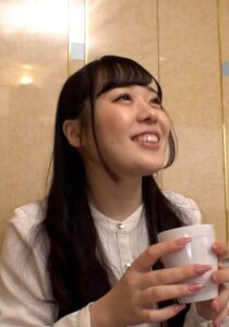 清楚な大人しい雰囲気のお姉さんをナンパしてホテルにIN！実はエッチな展開を期待してる性欲旺盛むっつりヤリマン娘とパコパコ絶頂嵌めハメSEX！ h_1724p122g00004｜即ヌキ作品のサンプル動画・画像・口コミ
